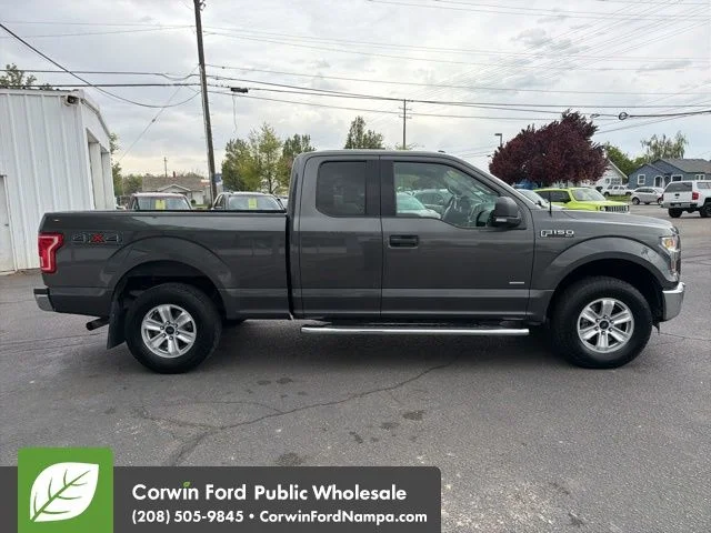 Used 2016 Gray Ford XLT image 4