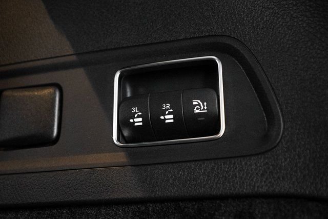 Certified Used 2026 Silver Mercedes-Benz GLS 450 image 37