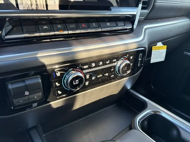 New 2026 Glacier White Tricoat GMC SLT image 27