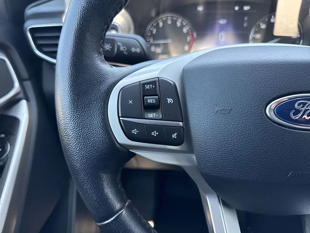 Used 2021 Gray Ford XLT image 15