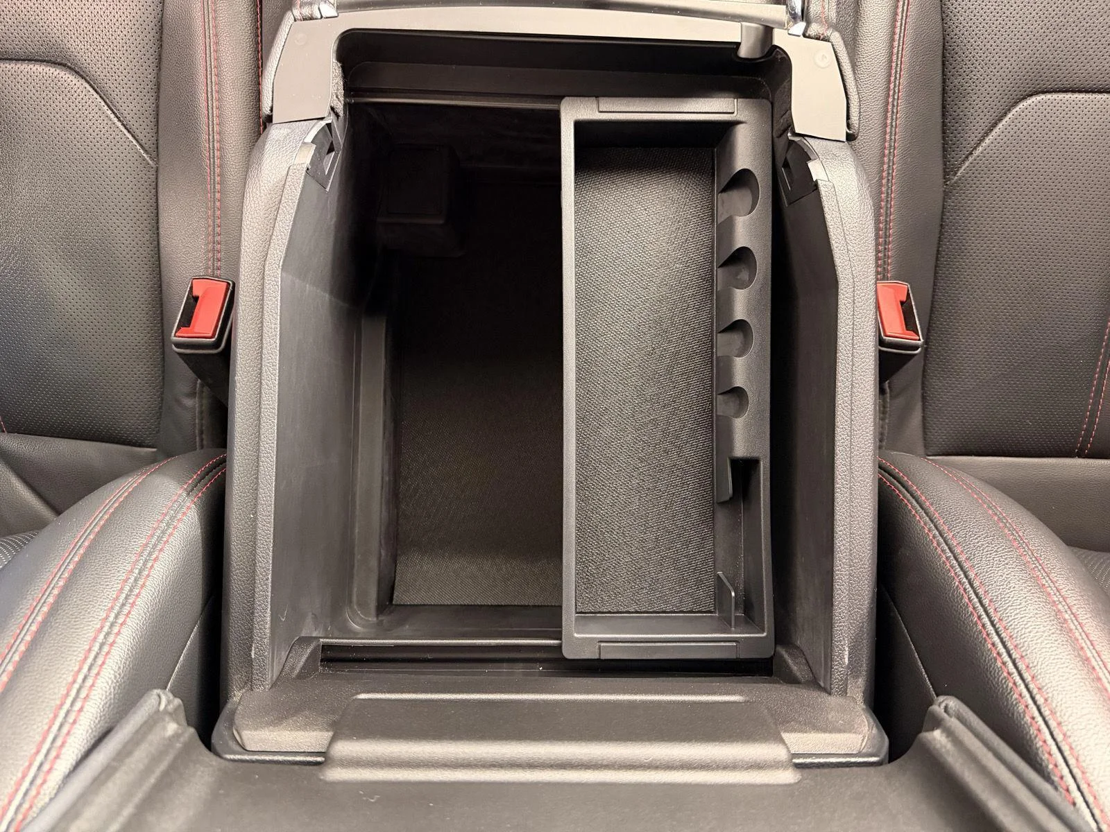 Used 2022 Dark Matter Gray Ford Limited image 34