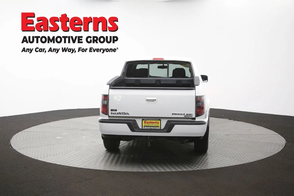 Used 2014 White Honda Sport image 35
