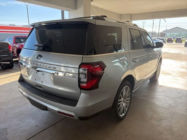 Used 2024 Silver Ford Limited image 5