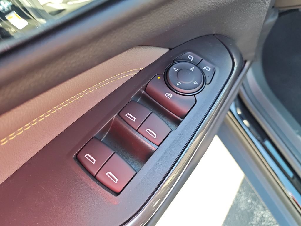 New 2026 Mosaic Black Metallic Chevrolet ACTIV image 11