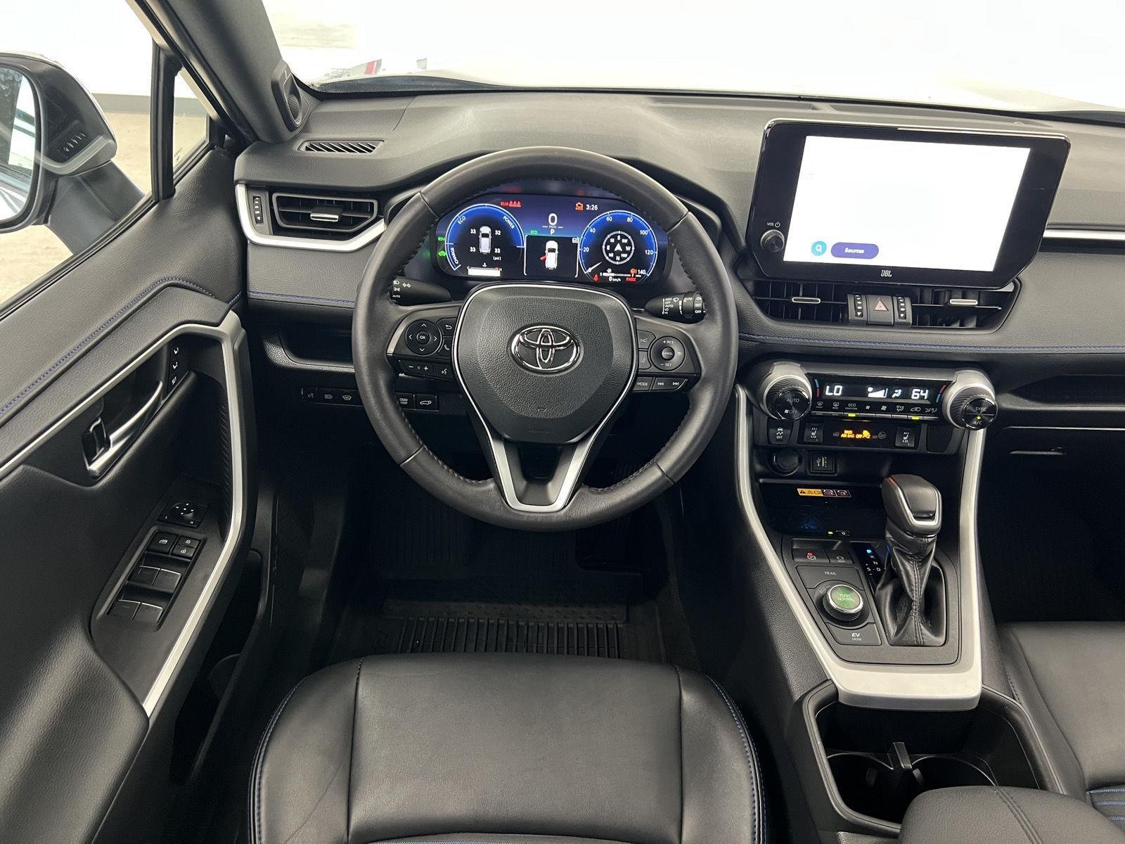 2024 Toyota RAV4 XSE - Photo 28