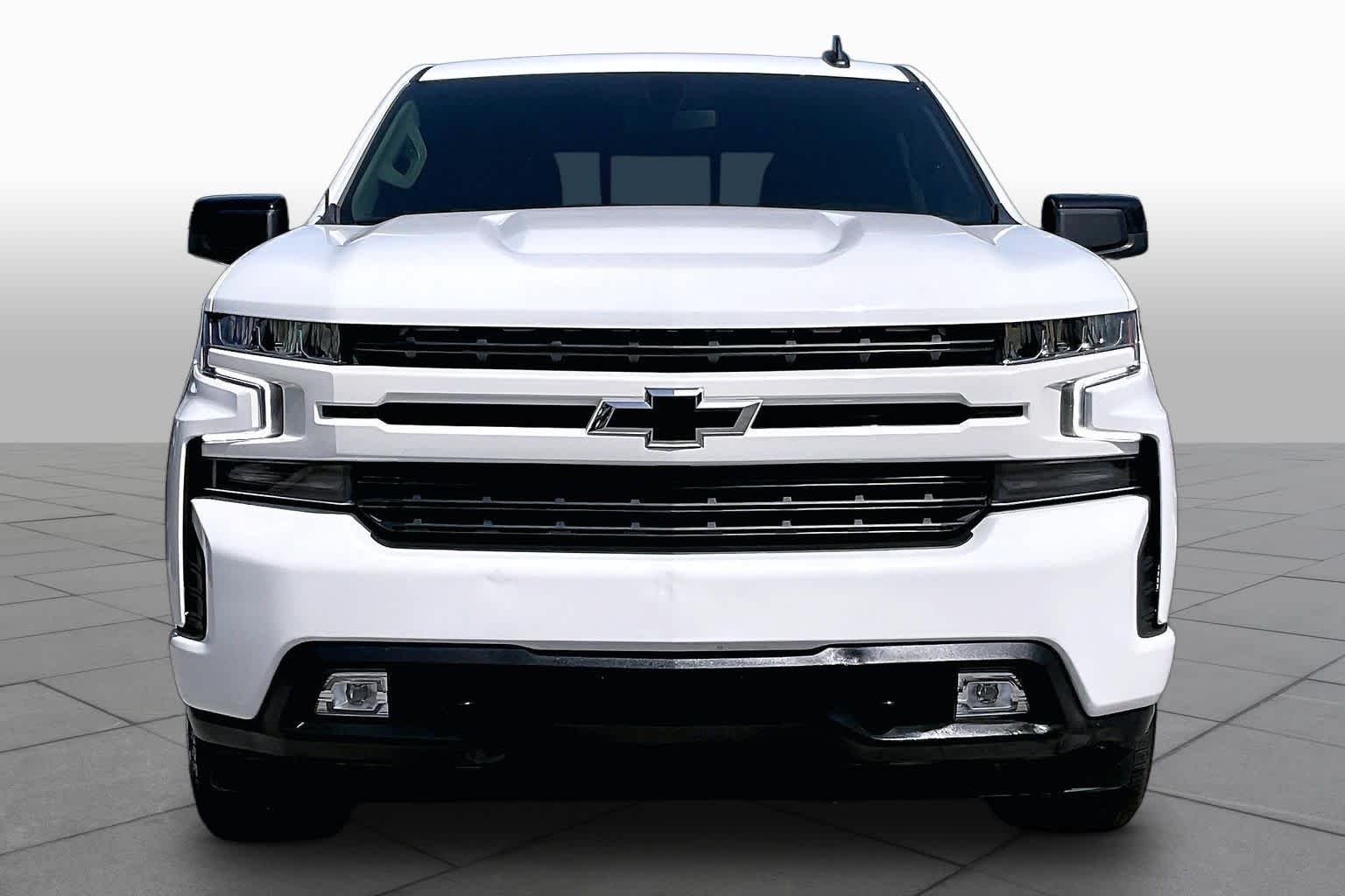Used 2021 Summit White Chevrolet RST image 4