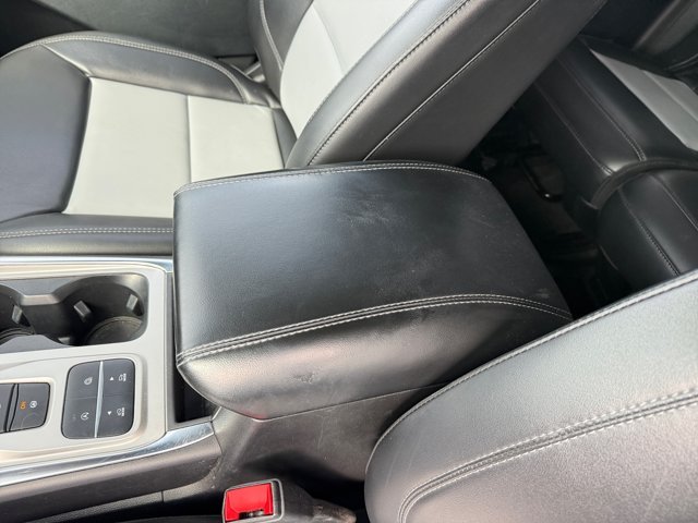 Certified Used 2023 Gray Metallic Ford XLT image 14