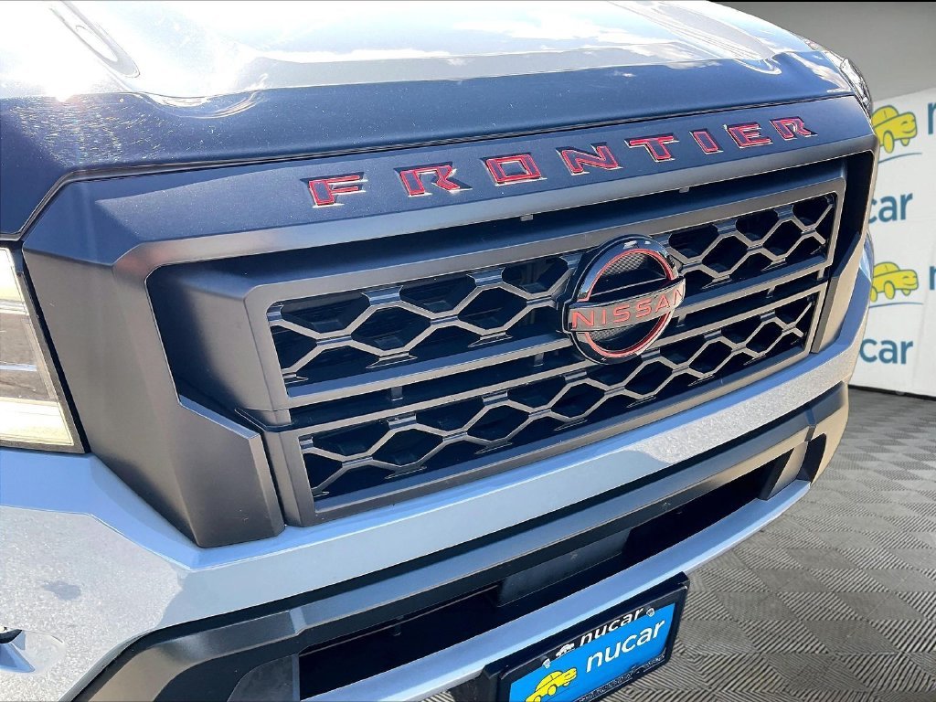 Used 2023 Boulder Gray Pearl Nissan PRO-4X image 29
