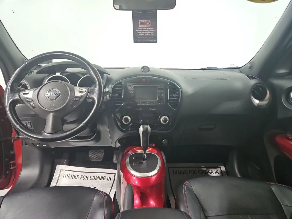 Used 2013 Red Nissan SL image 18