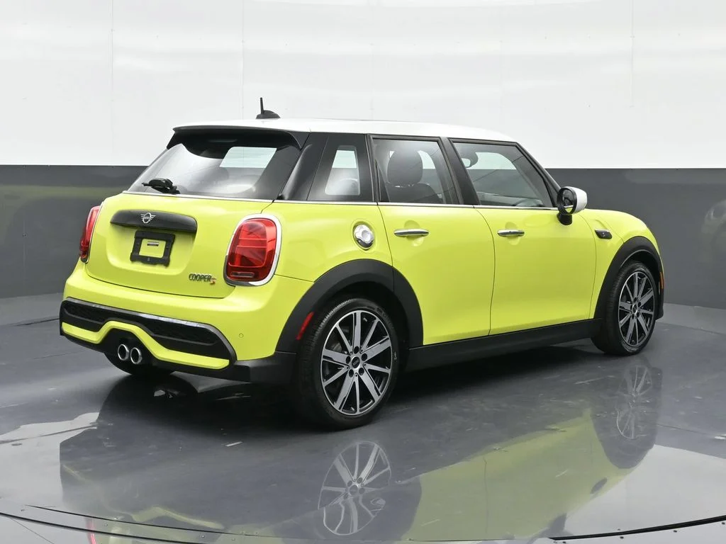 Certified Used 2023 Yellow MINI Signature image 14