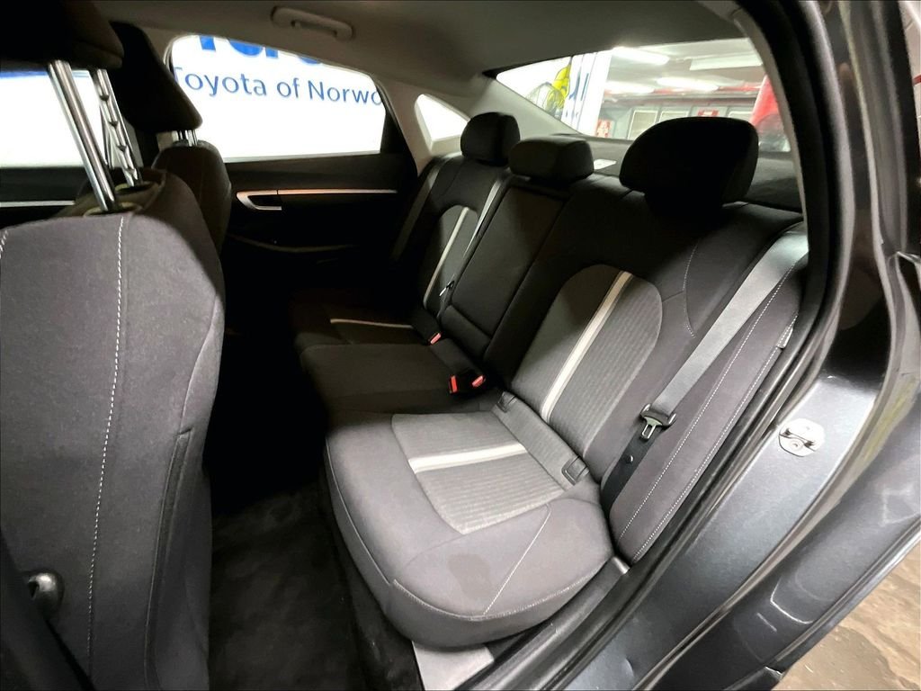 Used 2024 Gray Hyundai SEL image 15