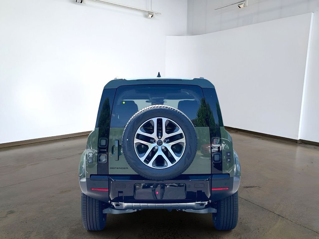 New 2026 Woolstone Green Land Rover S image 5