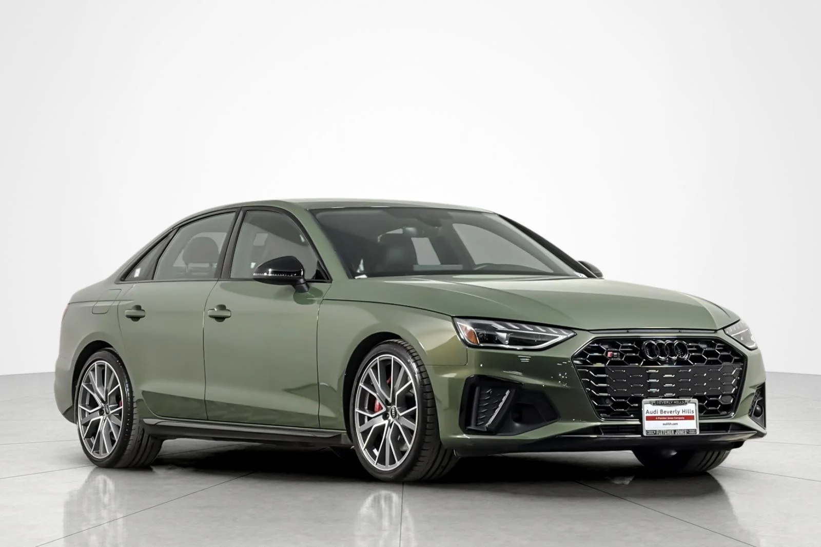 Used 2023 District Green Metallic Audi Premium Plus 3.0 TFSI quattro image 7