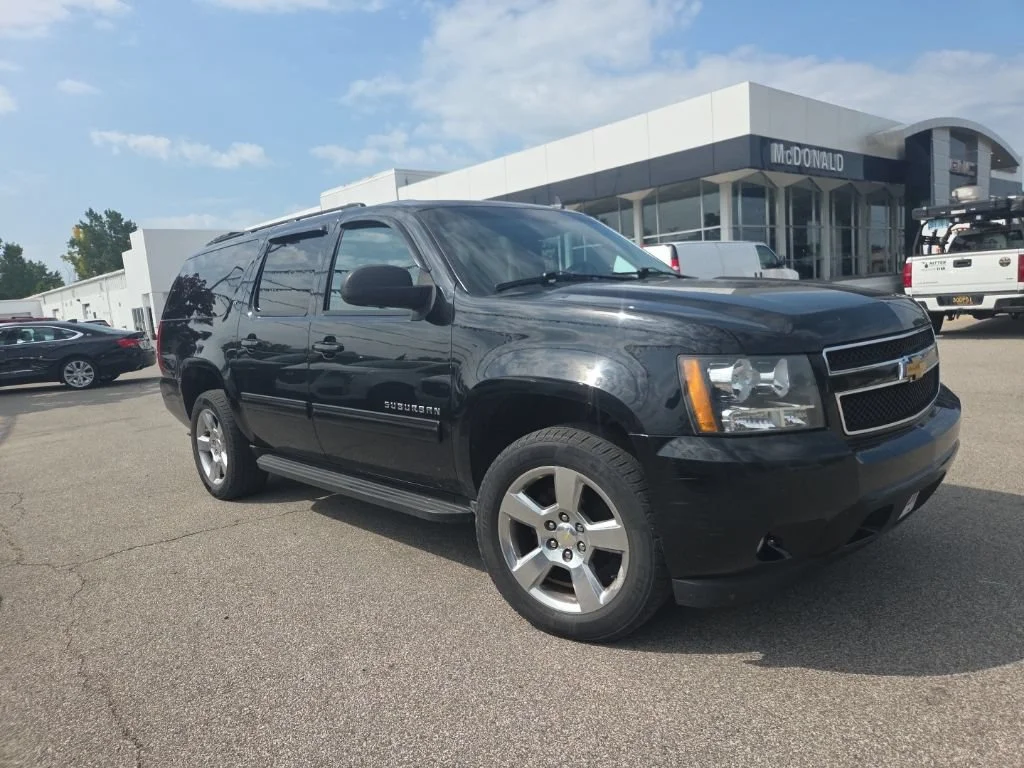 Used 2014 BLACK Chevrolet LT image 1