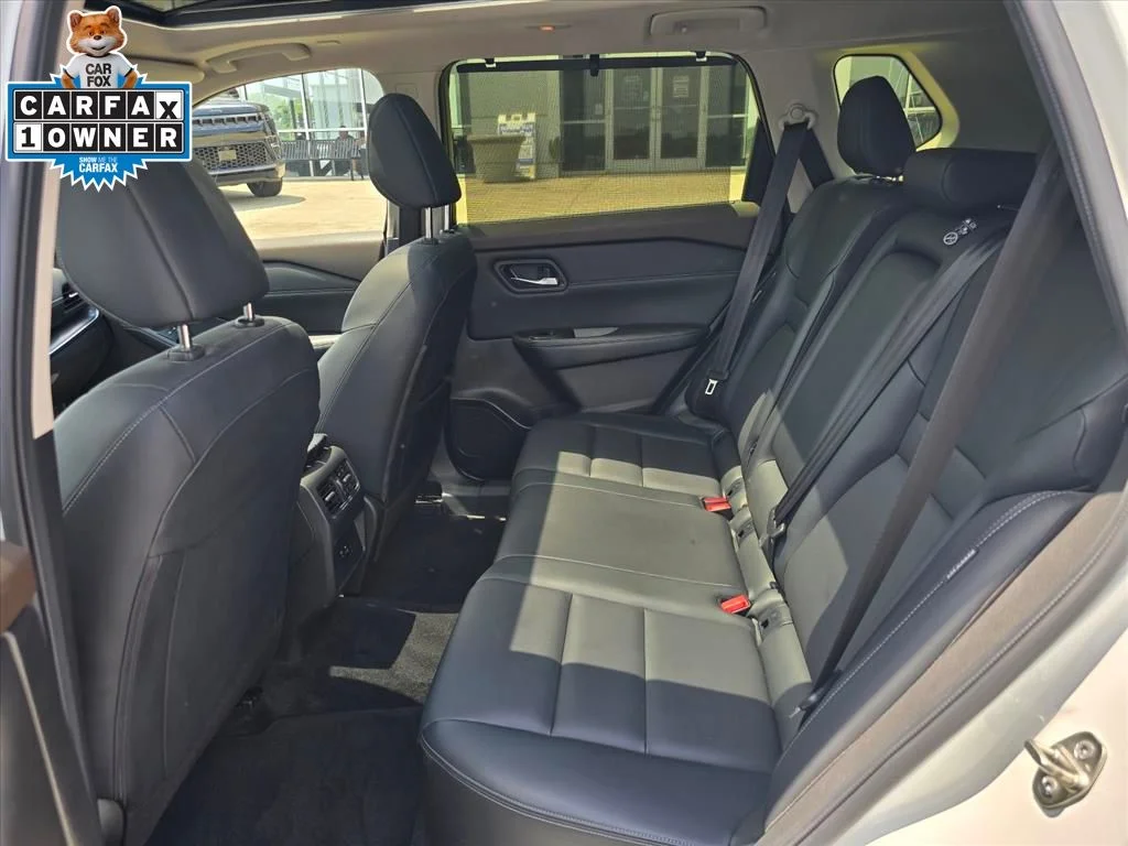 Used 2023 White Nissan SV image 13