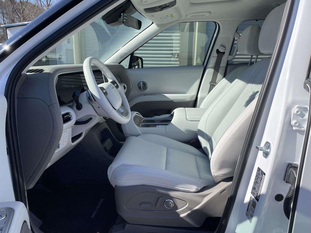 New 2026 White Hyundai SEL Premium FWD image 16