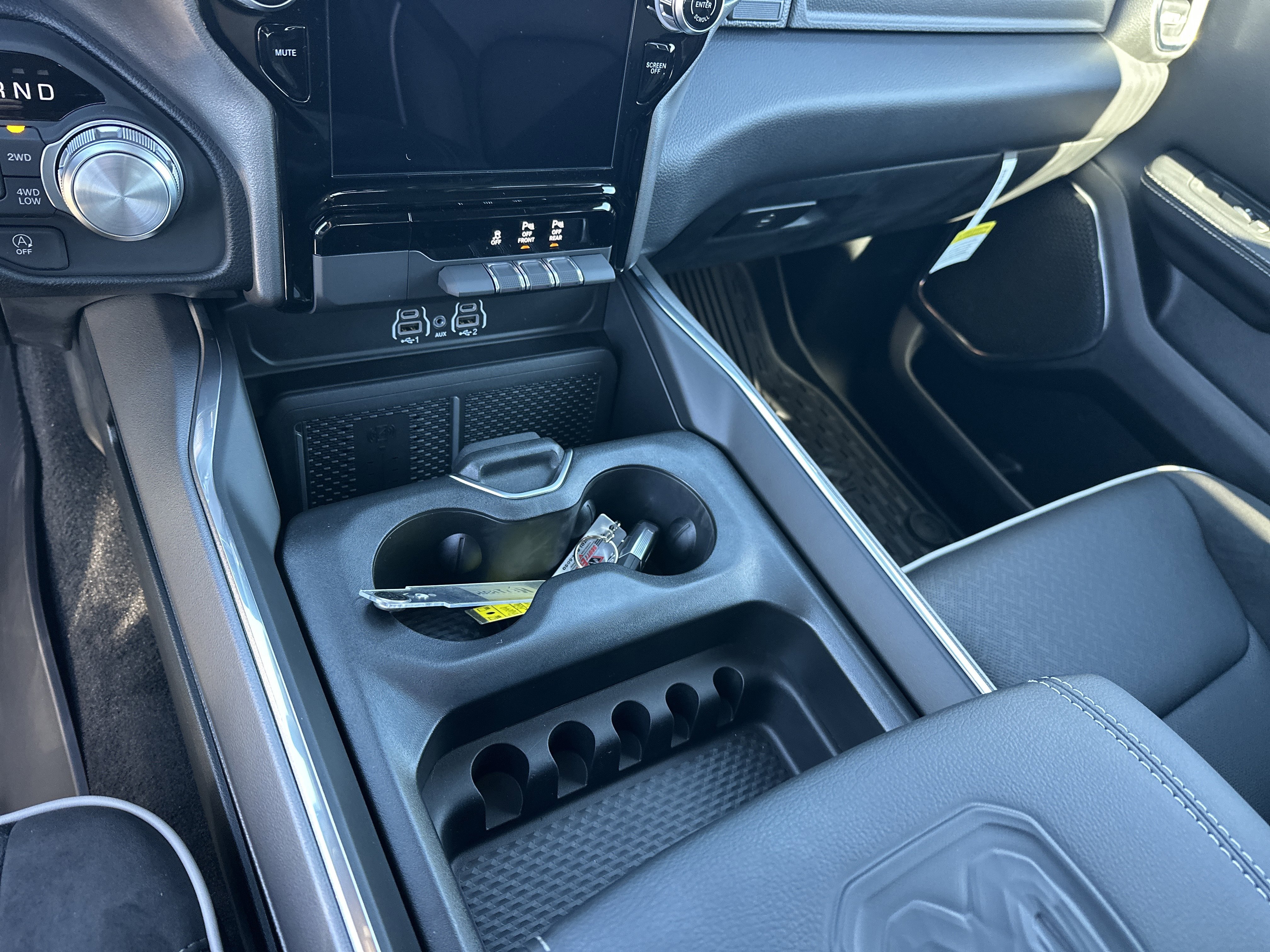 2026 RAM 1500 Laramie - Photo 33