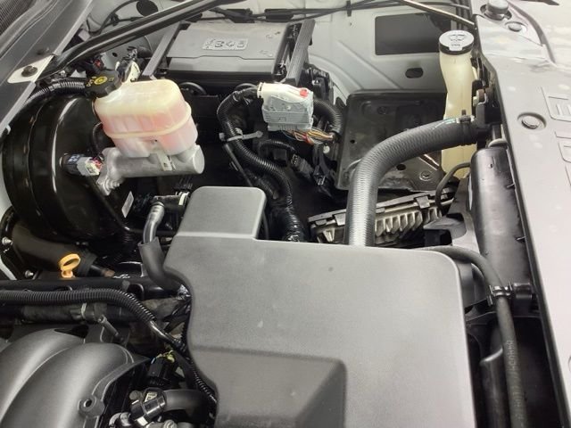 Used 2020 Summit White Chevrolet Premier image 28