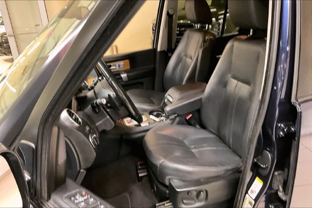 Used 2016 Blue Land Rover HSE image 13
