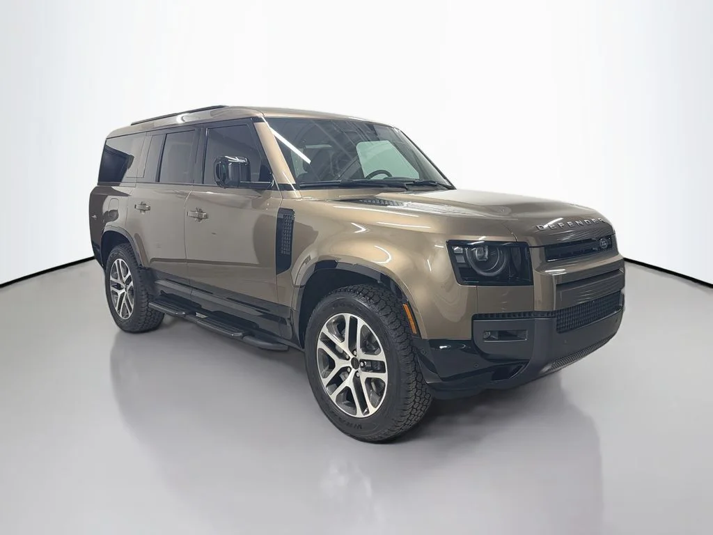 New 2026 Gondwana Stone Metallic Land Rover X-Dynamic SE image 7