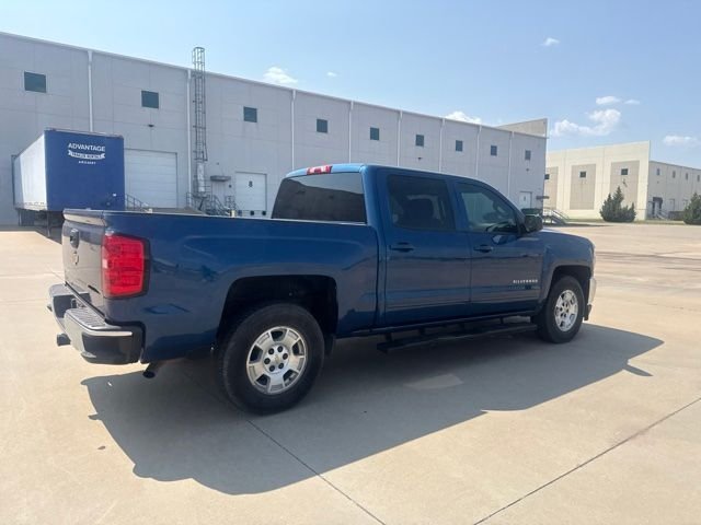 Used 2017 Blue Chevrolet LT image 5