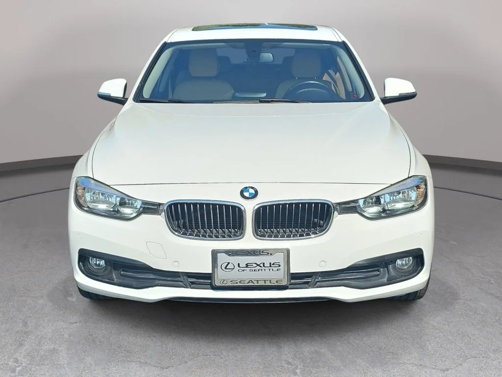 Used 2017 BMW 3 Series 320i with VIN WBA8A3C54HK691149 for sale in Lynnwood, WA
