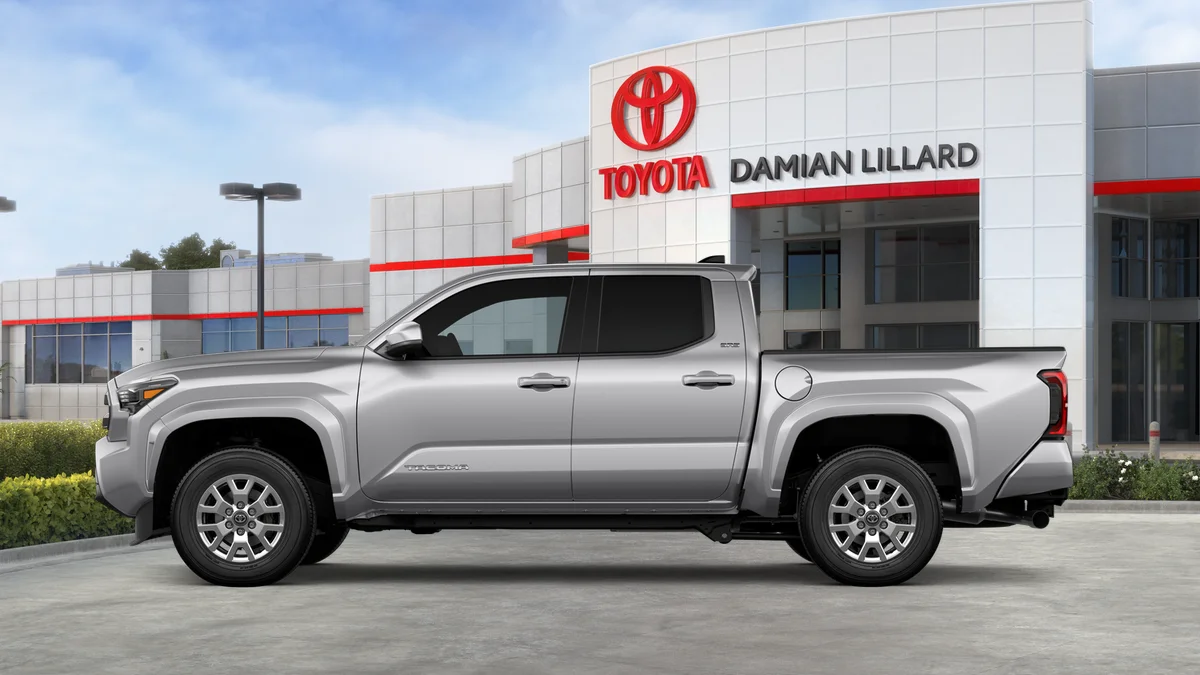 2025 Toyota Tacoma SR5 - Photo 37