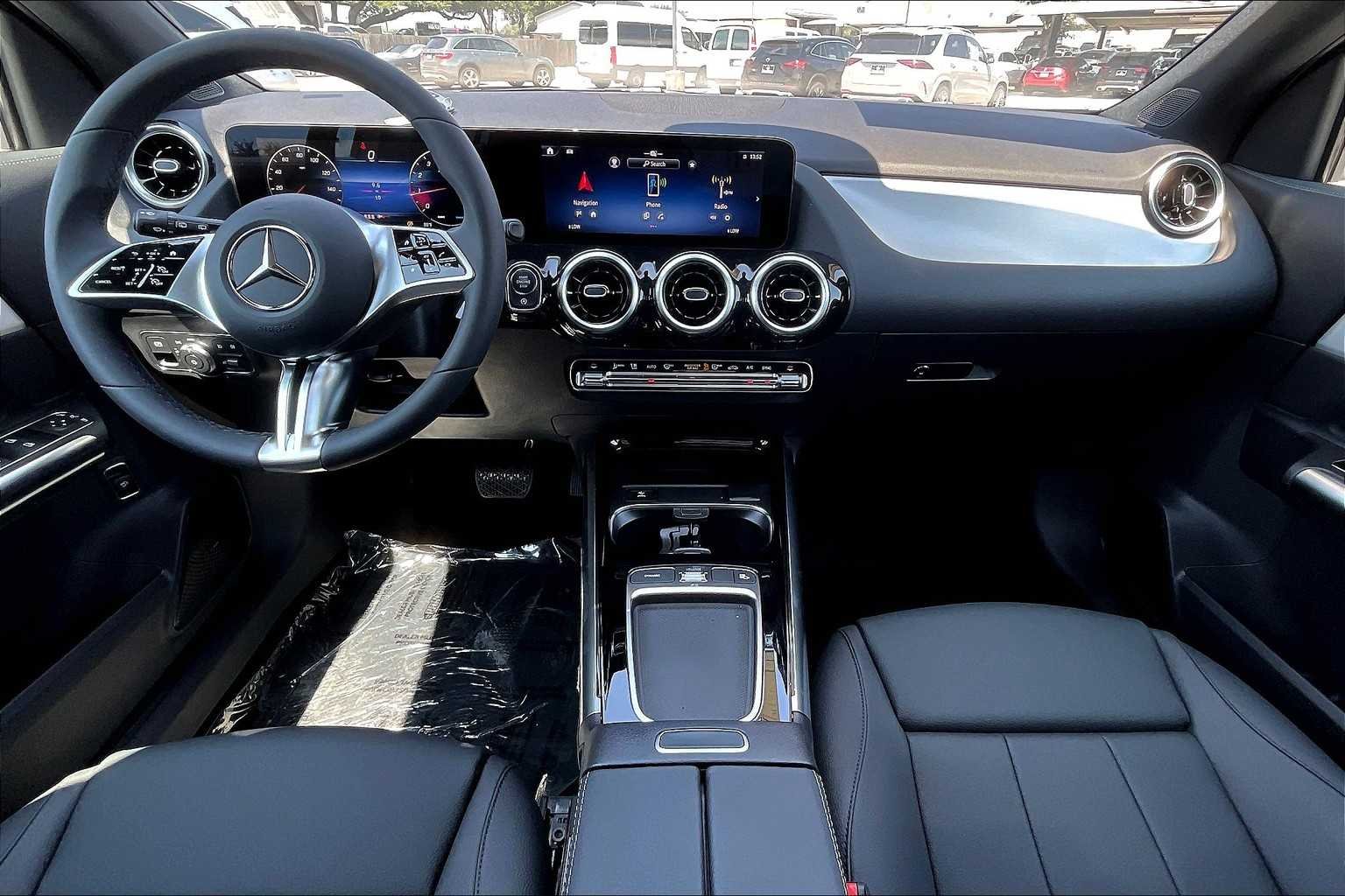 Used 2026 Cirrus Silver Metallic Mercedes-Benz GLA 250 image 7