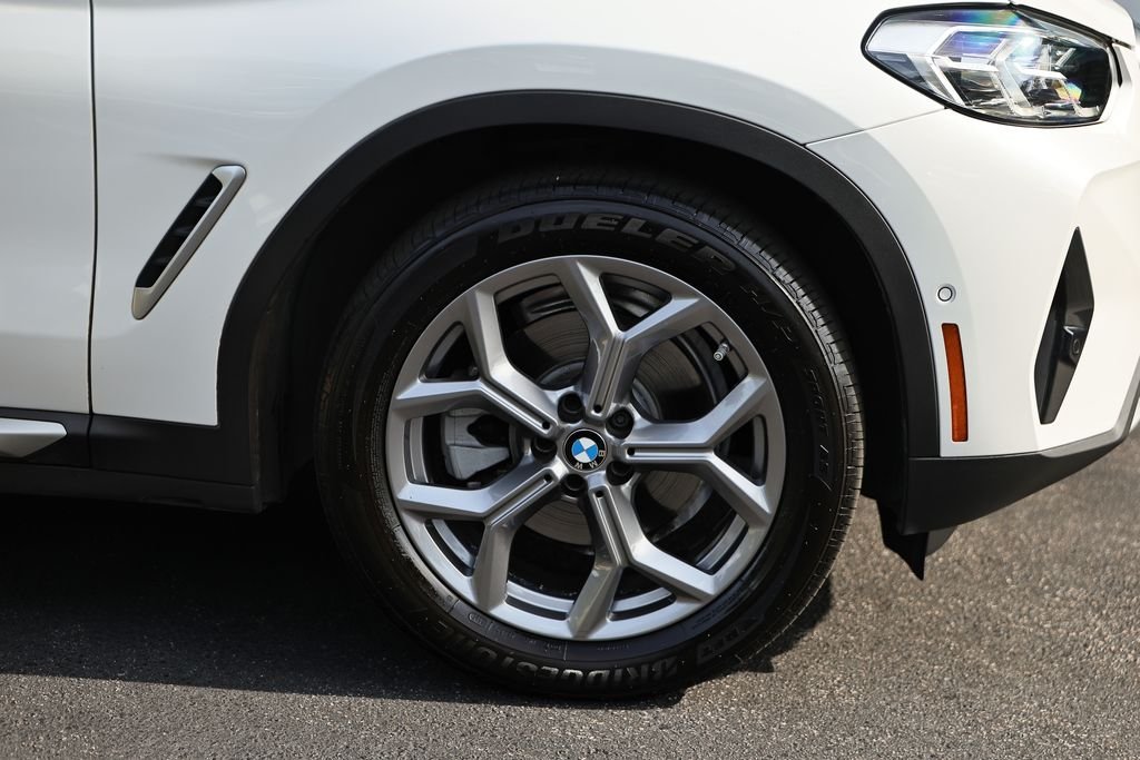 Used 2024 Mineral White Metallic BMW sDrive30i image 5