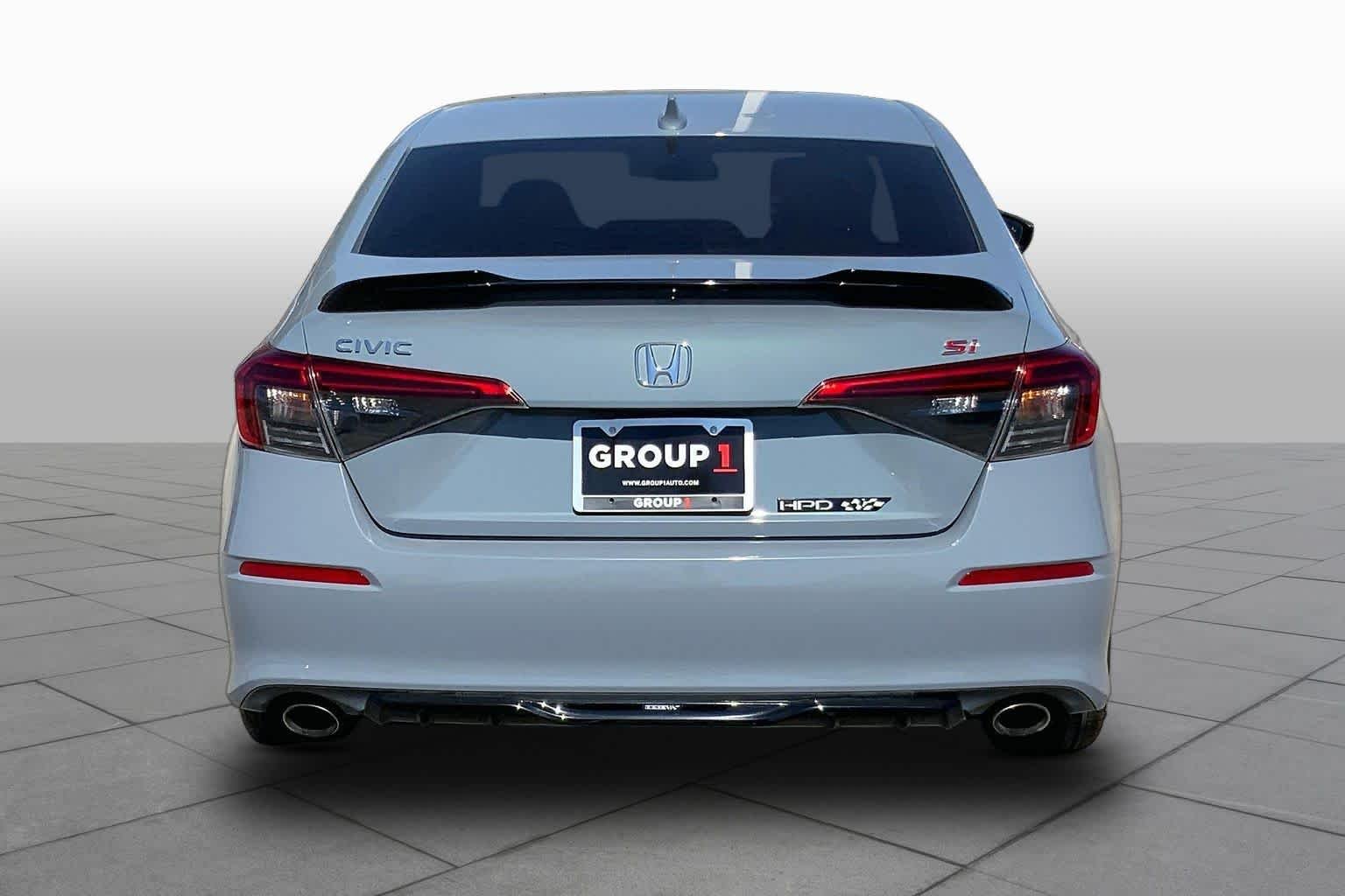 Certified Used 2023 Sonic Gray Pearl Honda  image 4
