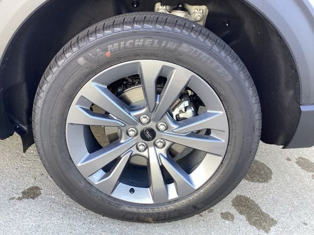 New 2026 Space White Metallic Ford Active image 7