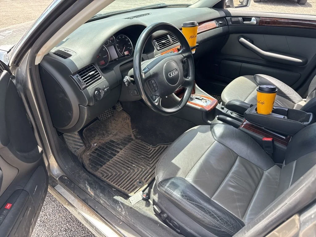 Used 2004 Atlas Gray Metallic/Dark Gray Audi 4.2 image 20