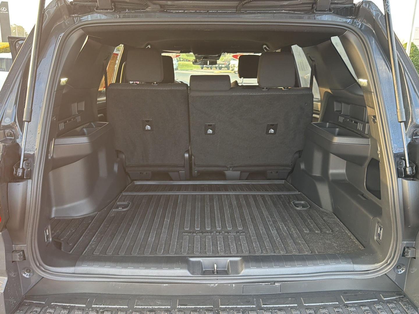 Used 2026 Underground Toyota SR5 image 32