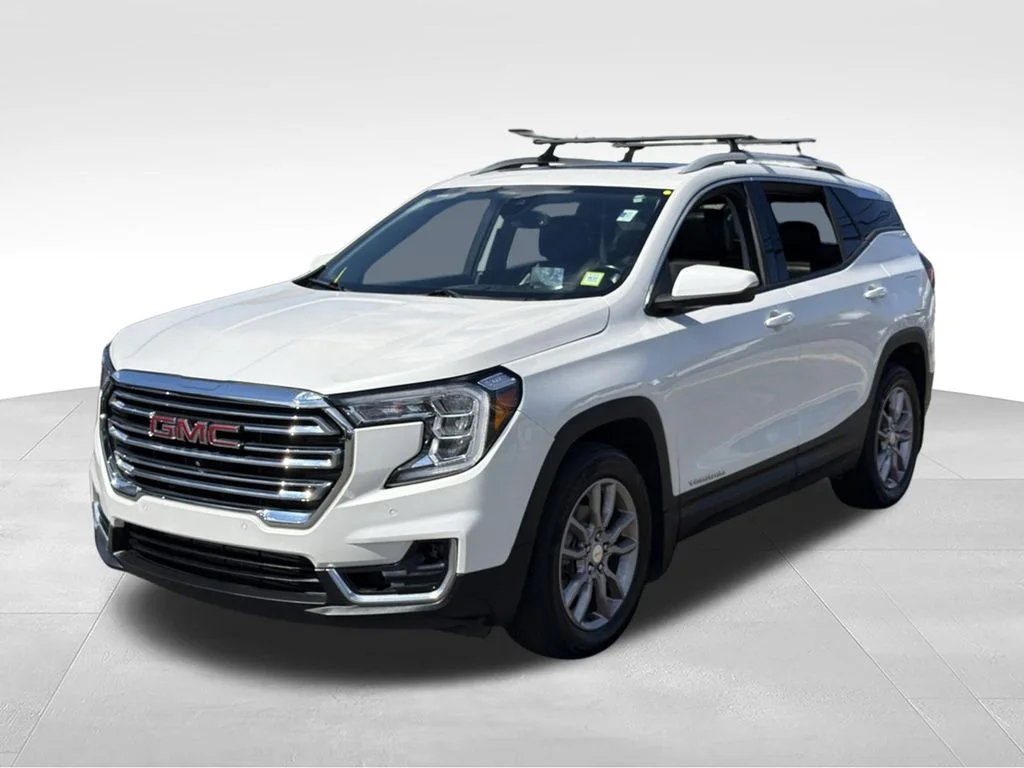 Used 2022 White GMC SLT image 3