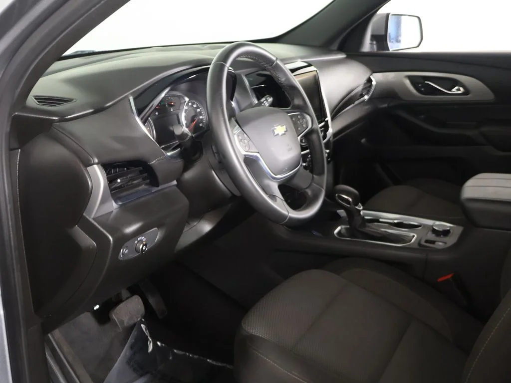 Used 2023 Gray Chevrolet LT image 23