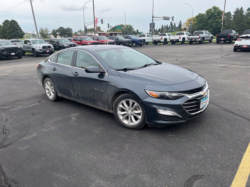 Used 2019 Chevrolet Malibu 1LT with VIN 1G1ZD5ST6KF125514 for sale in Fergus Falls, Minnesota