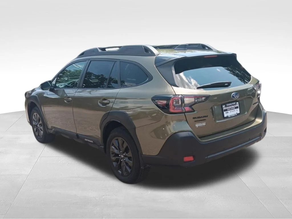Used 2024 Autumn Green Metallic Subaru Onyx Edition image 5