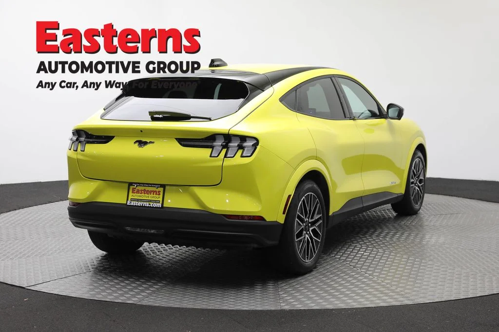 Used 2025 Yellow Ford Premium image 5