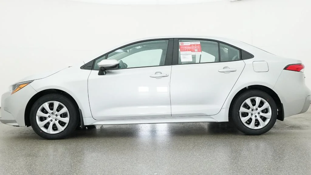 New 2026 Classic Silver Metallic Toyota LE image 2