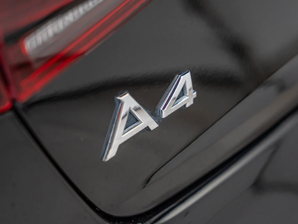 Used 2019 Brilliant Black Audi 2.0T Premium image 16