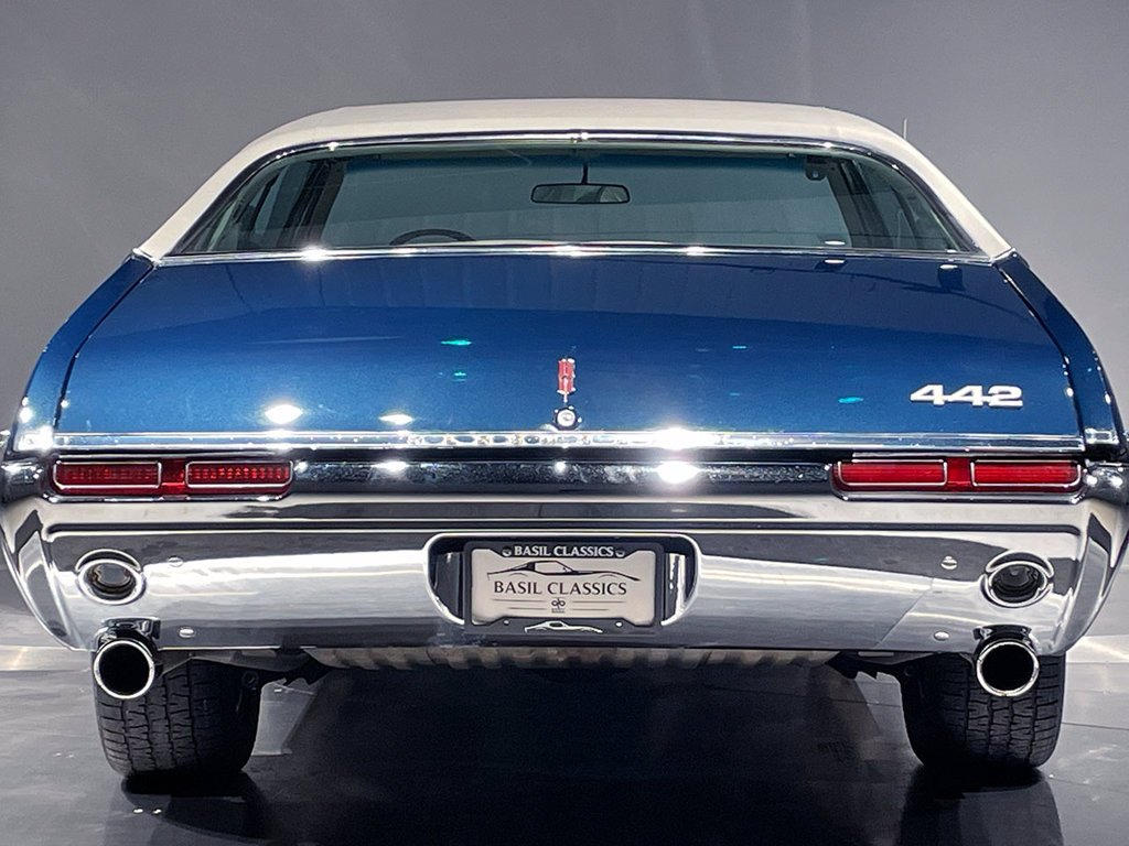 Used 1968  Oldsmobile Supreme image 14