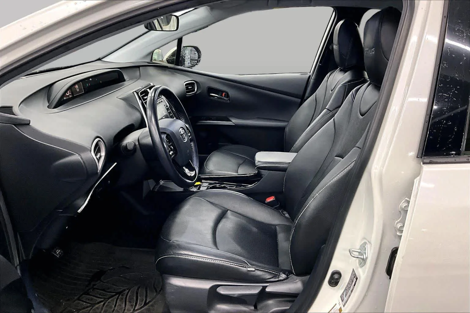 Pre-Owned 2020 Toyota Prius Prime LE