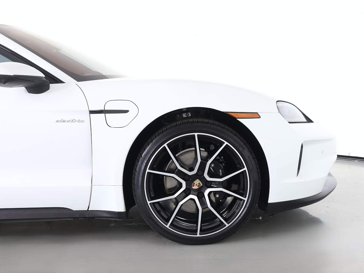 Certified Used 2025 White Porsche 4S image 11