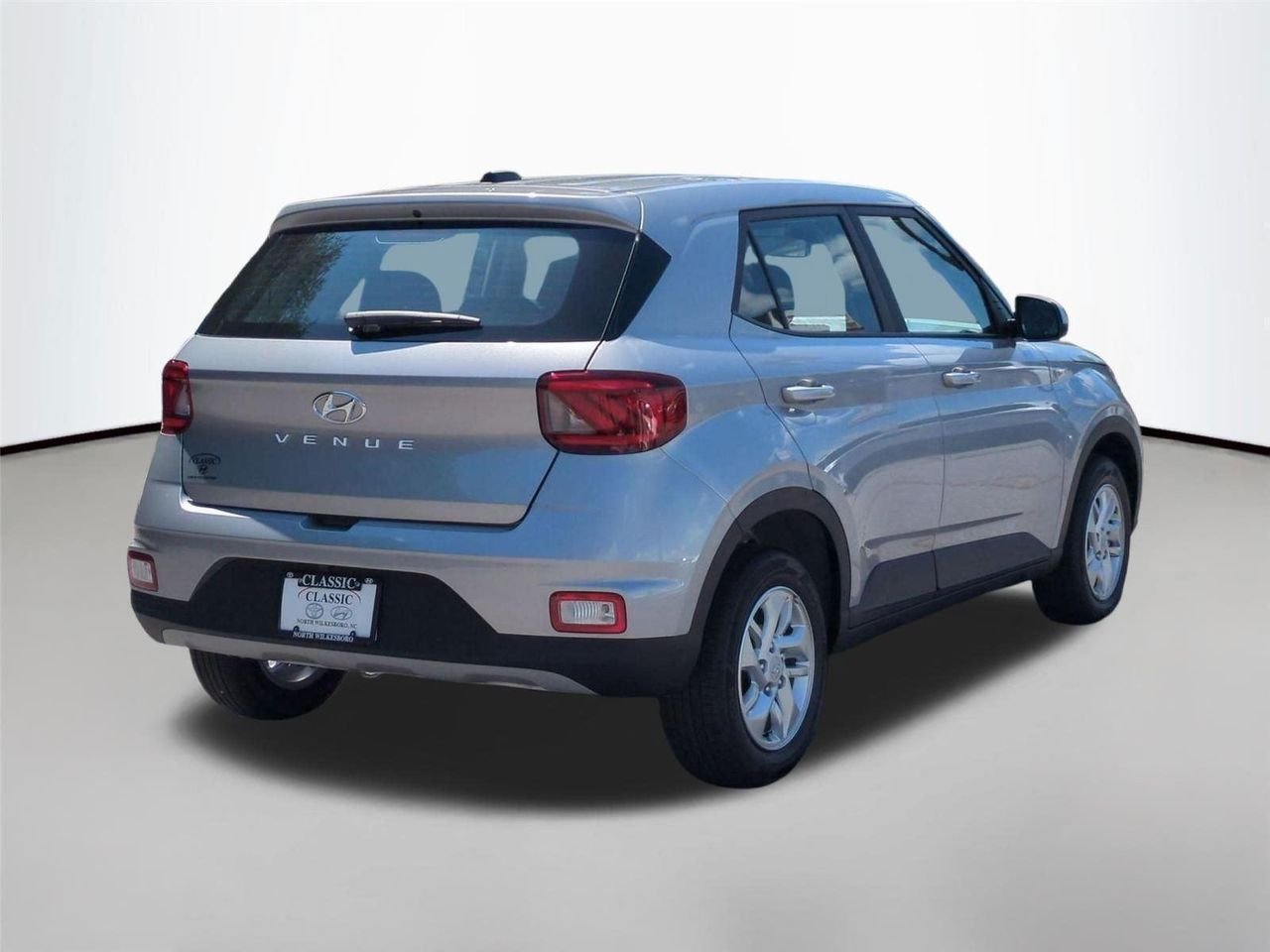 New 2026 Shimmering Silver Hyundai SE image 5