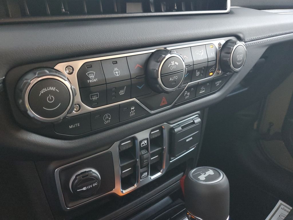 New 2026 41 Exterior Paint Jeep Sahara image 32