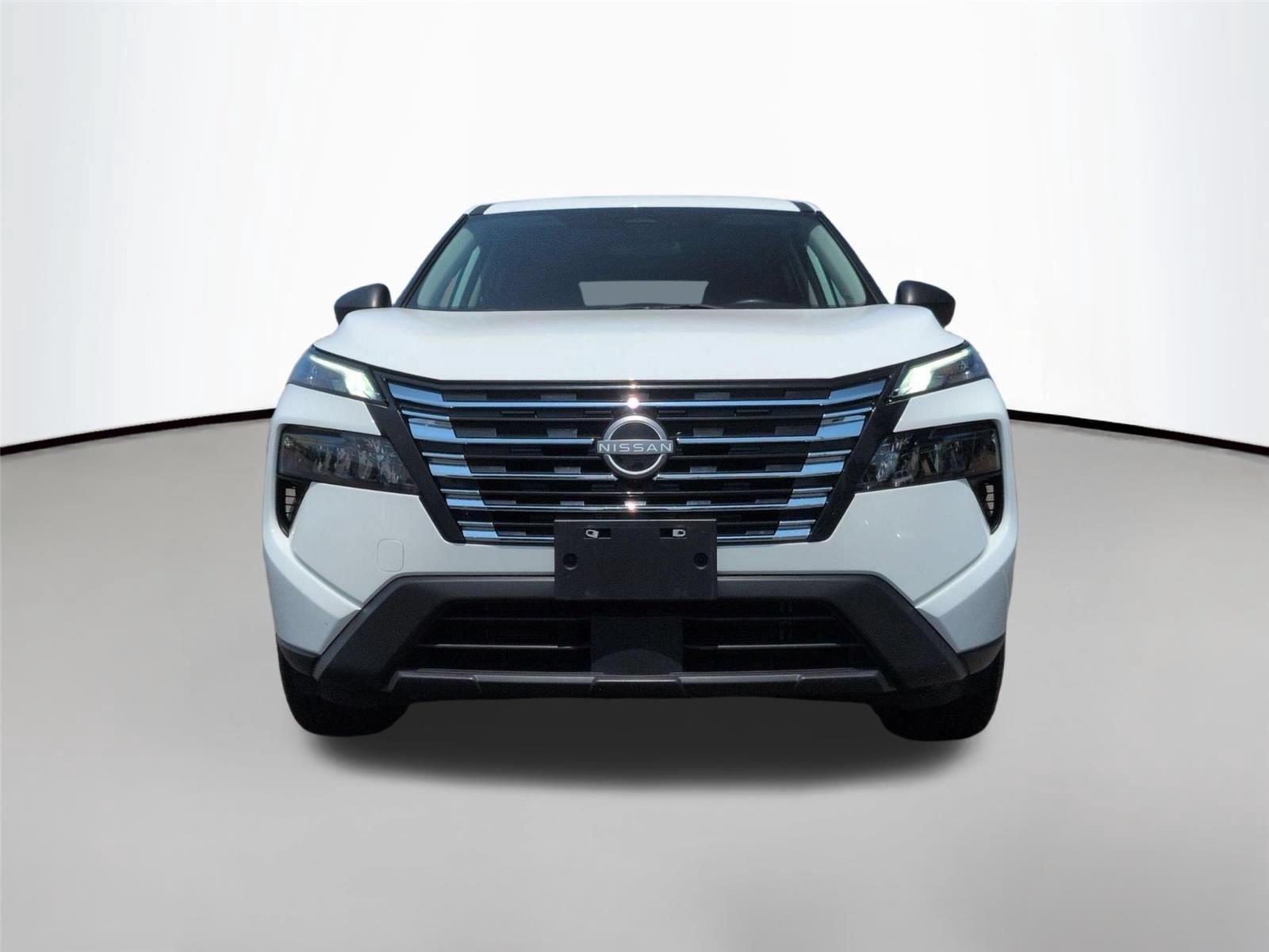 Used 2024 Glacier White Nissan S image 8