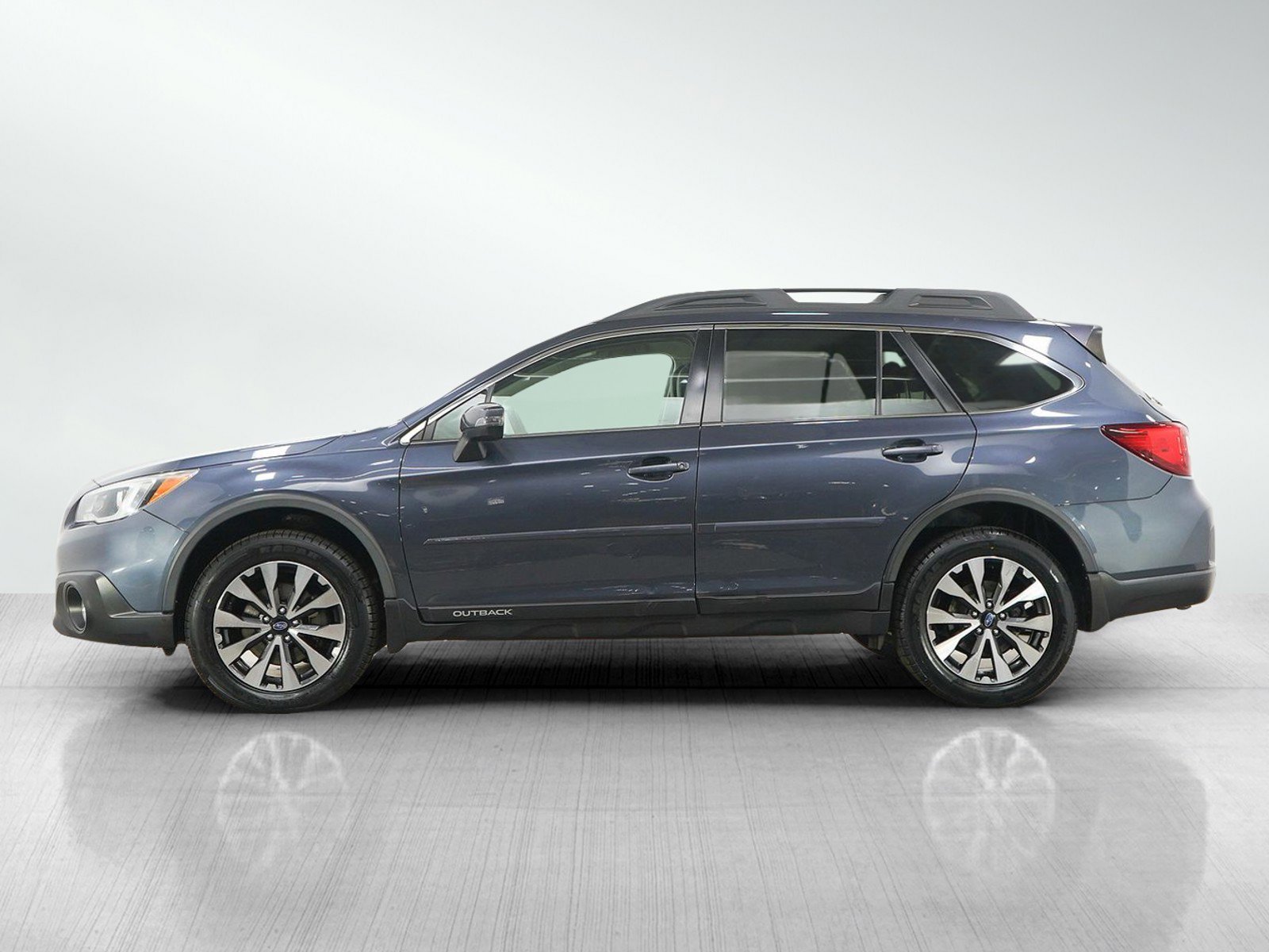 Used 2017 Subaru Outback Limited with VIN 4S4BSENC7H3320411 for sale in South Saint Paul, Minnesota