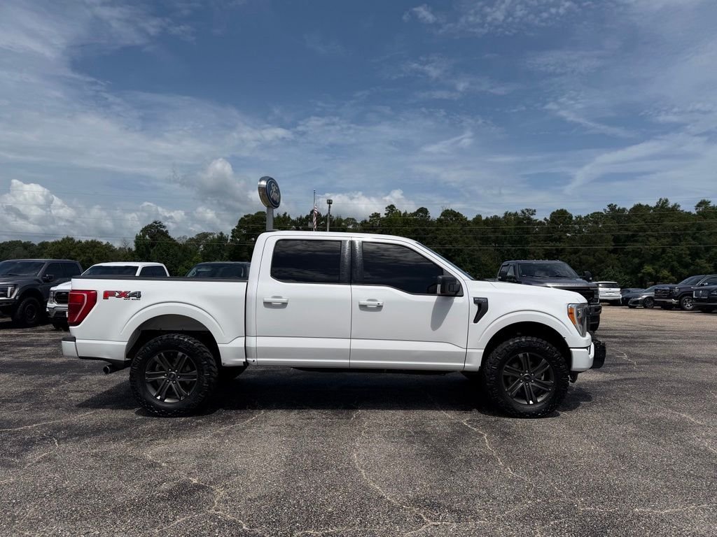 Used 2022 White Ford XLT image 18
