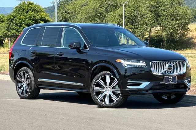2024 Volvo XC90 Recharge Plug-In Hybrid Ultimate