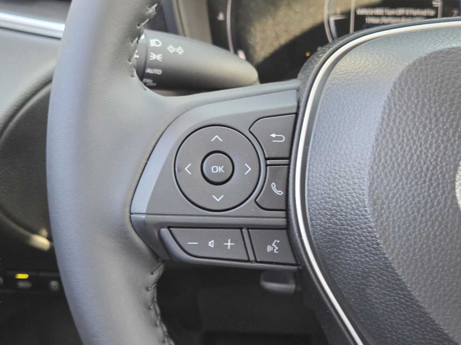 2026 Toyota Corolla Cross LE - Photo 22